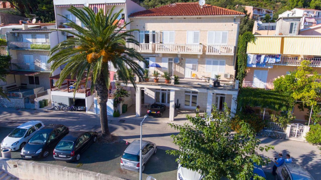 Apartments Lara Podgora Exteriör bild